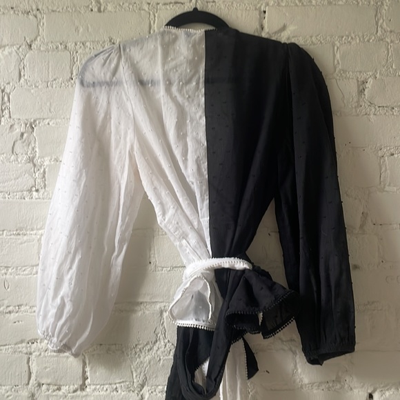 Farm Rio Anthropologie Colorblocked Wrap Blouse - BLACK & WHITE - small - Picture 5 of 5